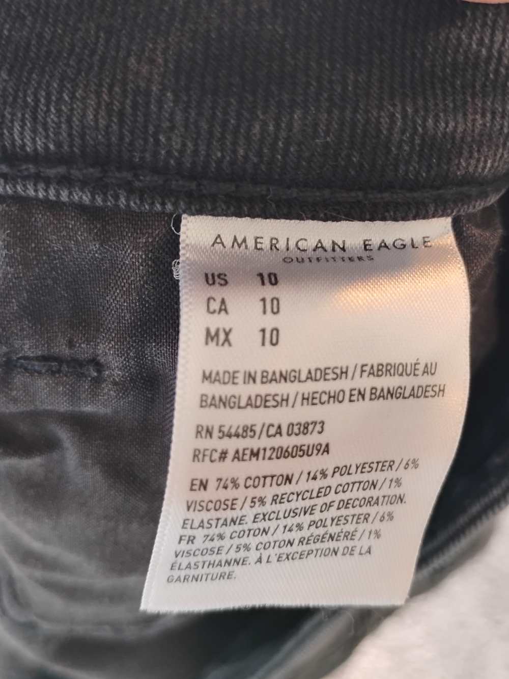 American Eagle Stretch Mom Shorts – Size 10 - Picture 7 of 7
